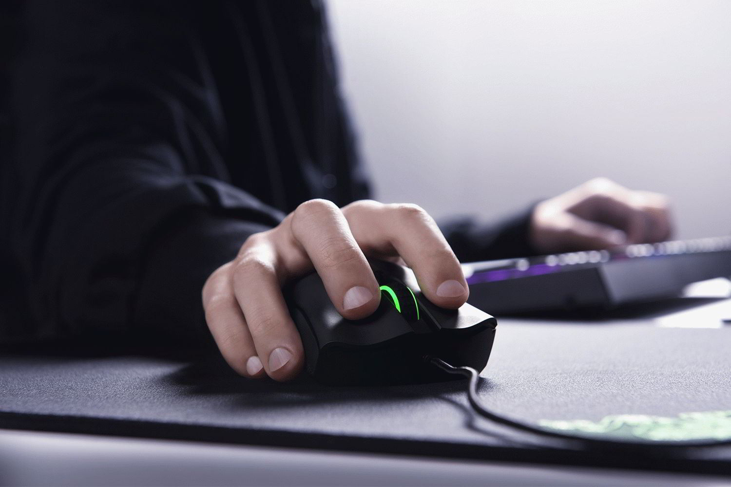 Peringkat teratas mouse gaming terbaik tahun 2025.