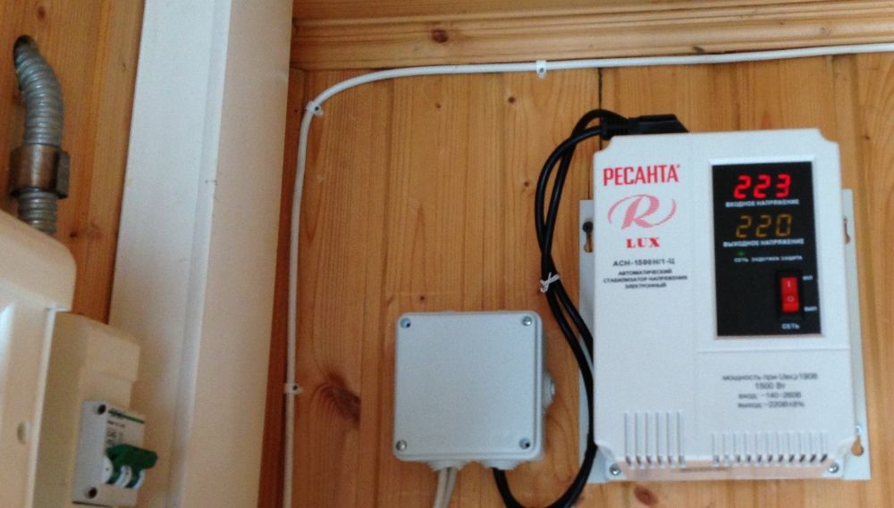 2025 کے لیے گھر اور باغ کے لیے بہترین وولٹیج سٹیبلائزرز کی درجہ بندی