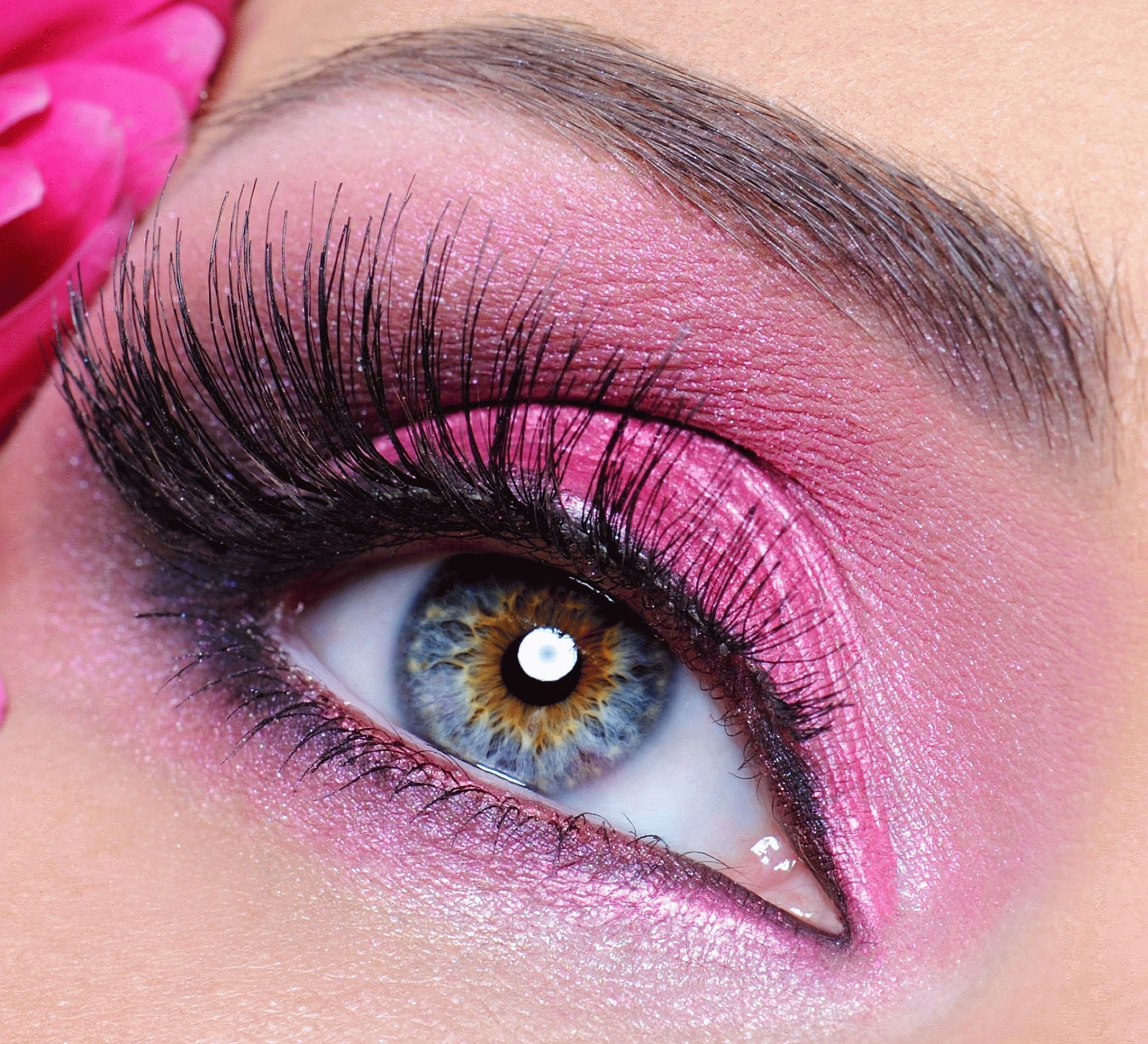 Maskara peringkat teratas pada tahun 2025