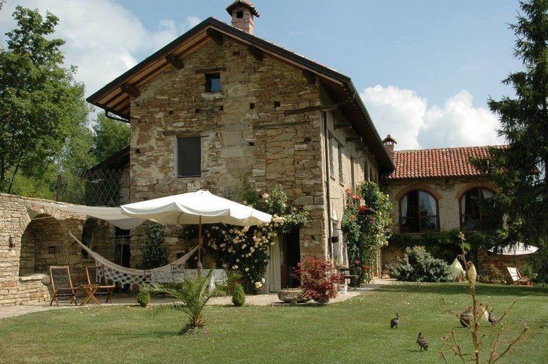 ہم قدرتی گیس کا سہارا لیے بغیر اعلیٰ معیار کے ملک کے گھر کو گرم کرتے ہیں۔