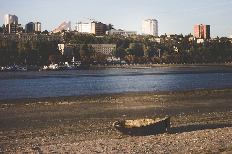 Ang pinakamahusay na mga lugar para sa paglangoy sa rehiyon ng Rostov sa 2025