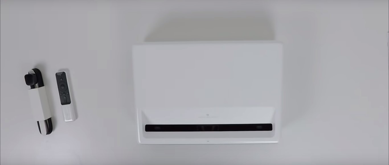 Proyektor Proyektor Laser Xiaomi Mi - kelebihan dan kekurangan