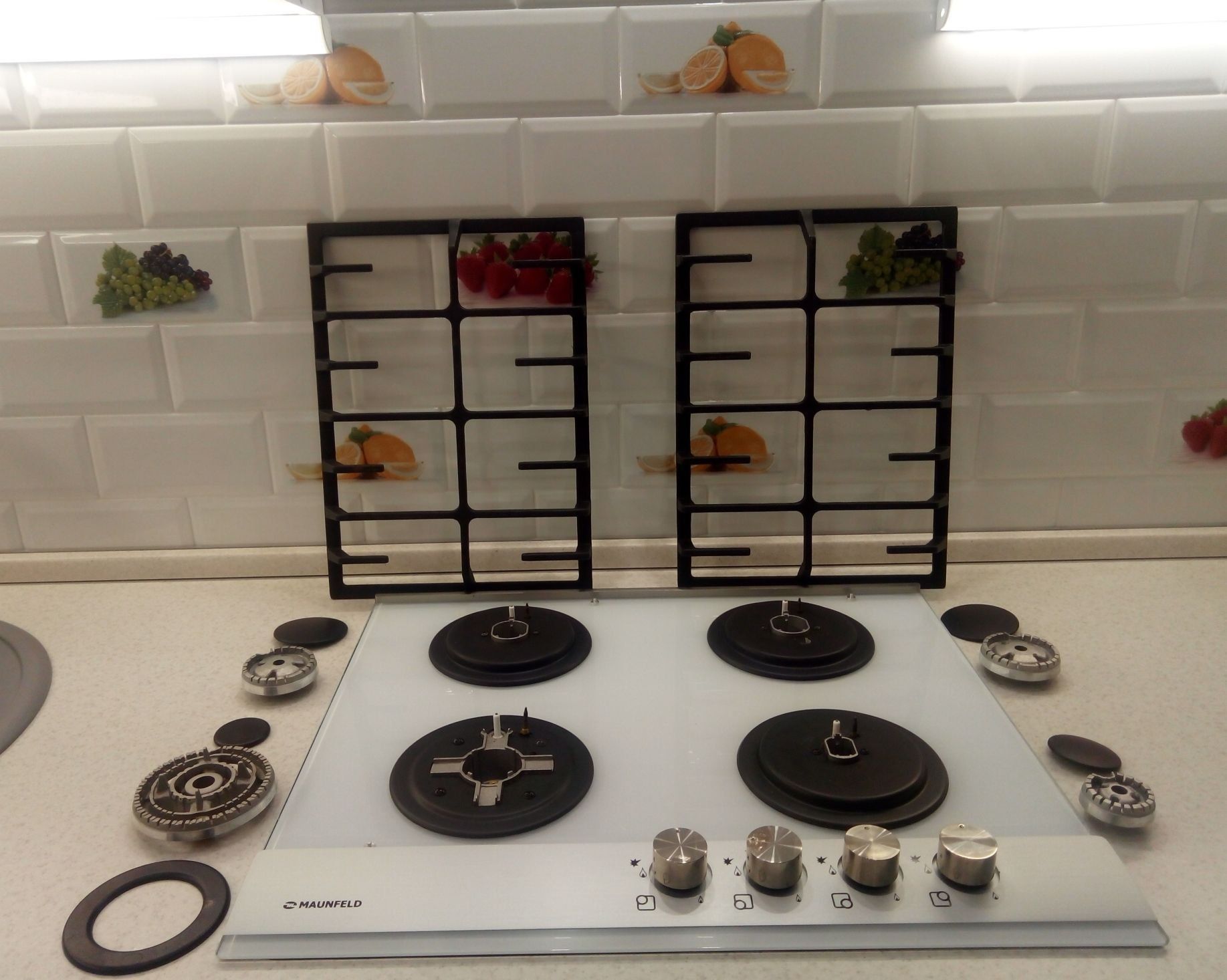 Peringkat kompor MAUNFELD terbaik di tahun 2025