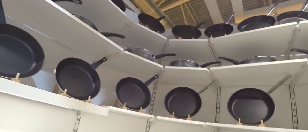 بہترین کاسٹ آئرن پینز 2025 کی درجہ بندی - لیپت اور غیر کوٹیڈ