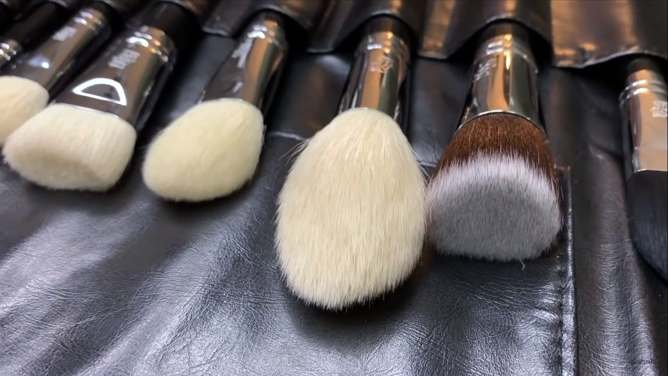 أفضل مدارس ودورات الماكياج في بيرم 2025