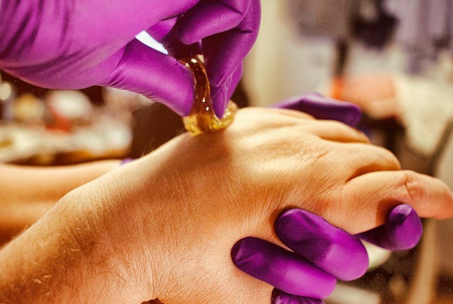 Yandex کے اعدادوشمار کے مطابق بہترین چینی پیسٹ۔ شوگرنگ ماسٹرز اکثر کن برانڈز کا انتخاب کرتے ہیں؟