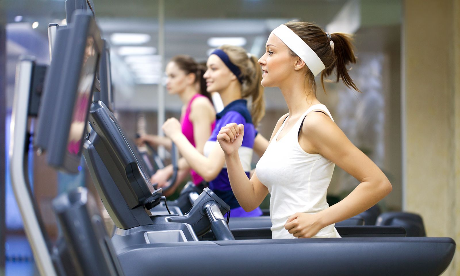 Peringkat klub kebugaran terbaik di St. Petersburg pada tahun 2025