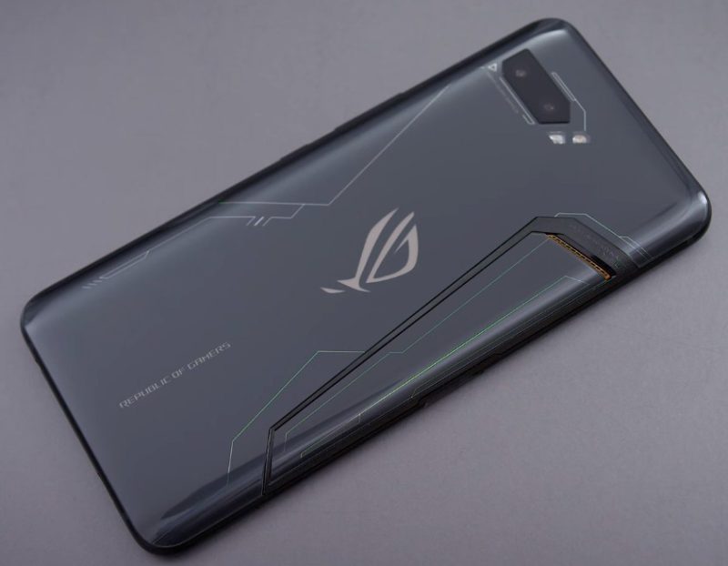 Smartphone Asus ROG Phone II - vantagens e desvantagens