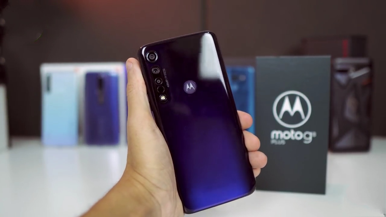 Ikhtisar smartphone Motorola Moto G8 Plus dengan fitur-fitur utama