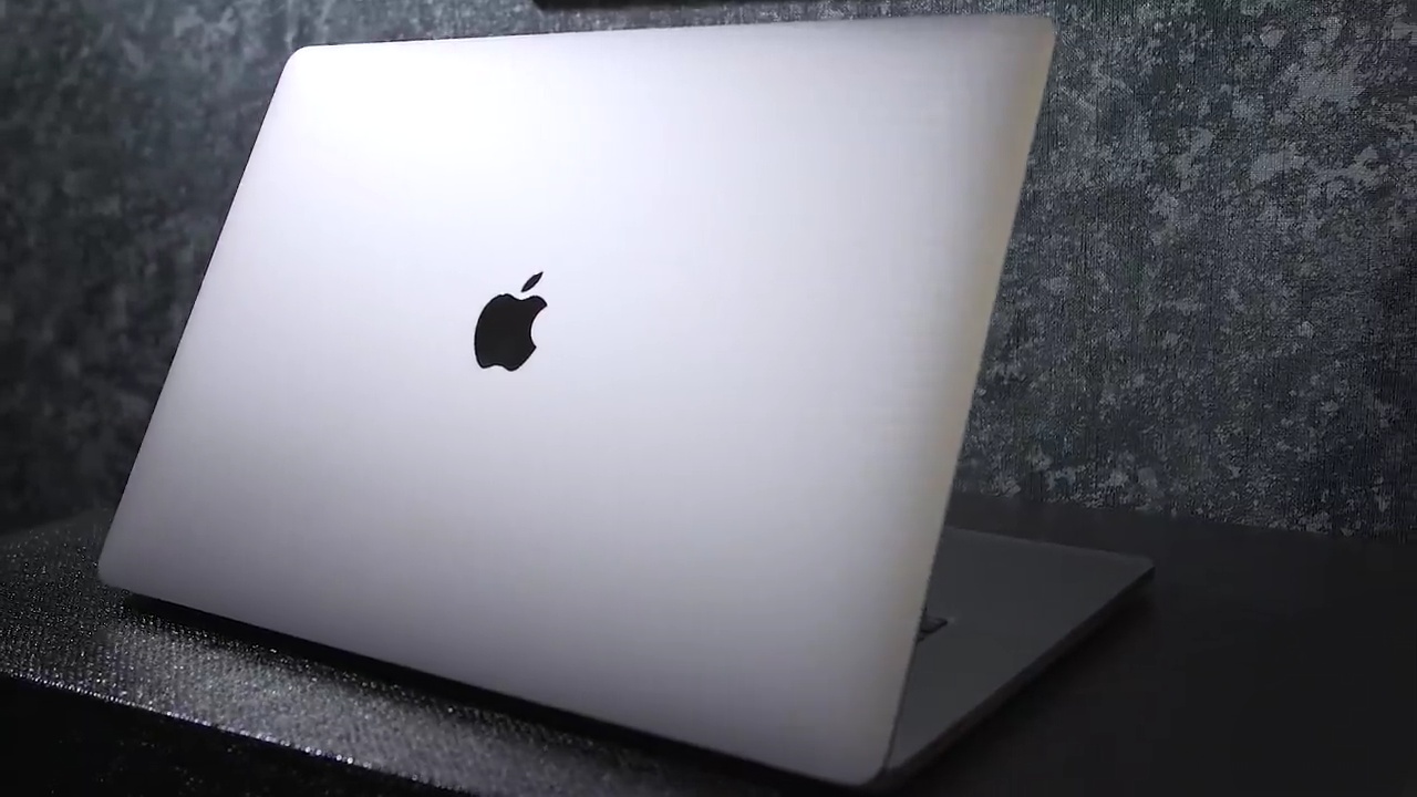 ایک نئے کی بورڈ کے ساتھ Apple 16″ MacBook Pro لیپ ٹاپ کا جائزہ