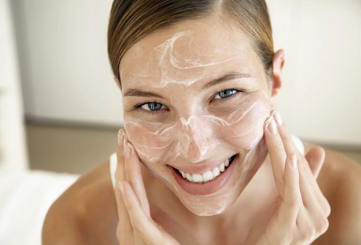 2025 کے لیے چہرے کے بہترین دودھ کی درجہ بندی