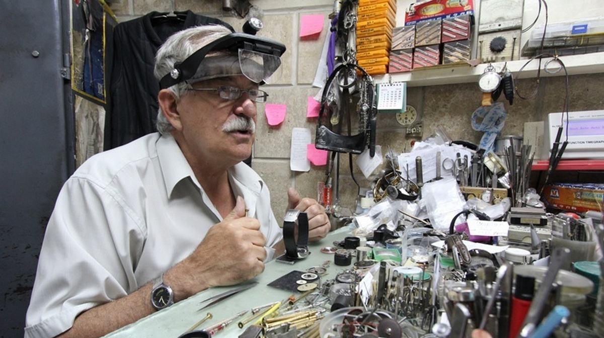 משקפי ההגדלה הטובים ביותר לשנת 2025