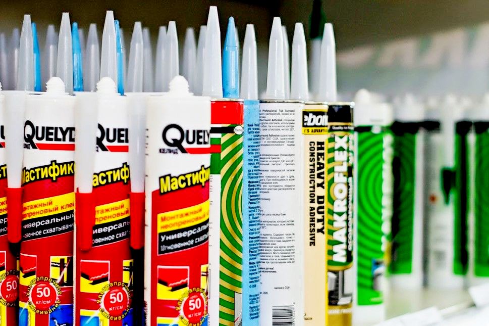 تصنيف أفضل أظافر سائلة لعام 2025