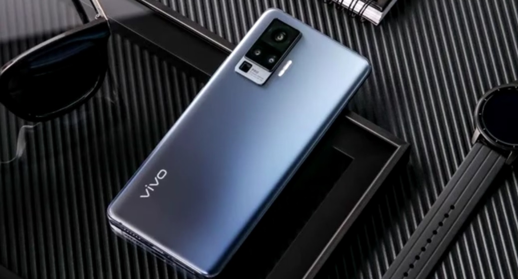 Översikt över smartphonen Vivo X50 Pro med de viktigaste egenskaperna