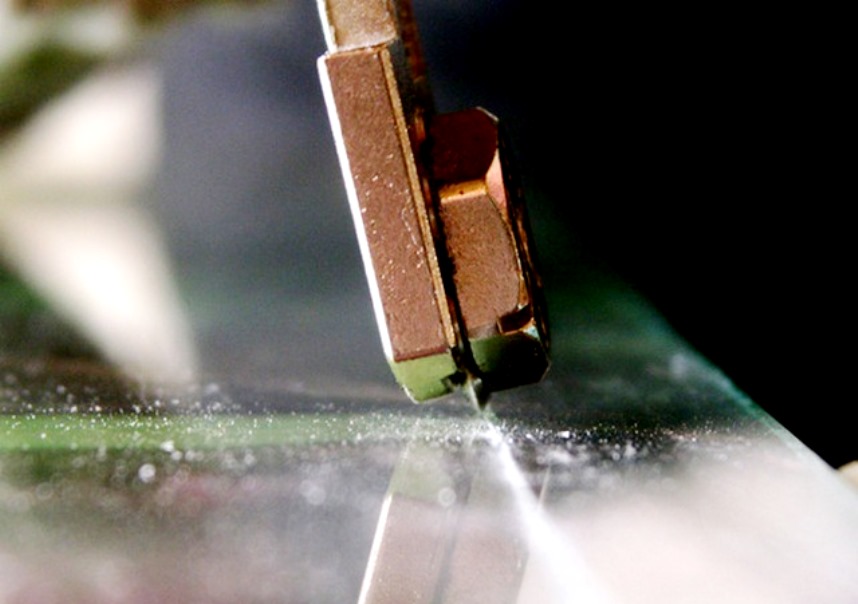 Peringkat pemotong kaca terbaik untuk tahun 2025