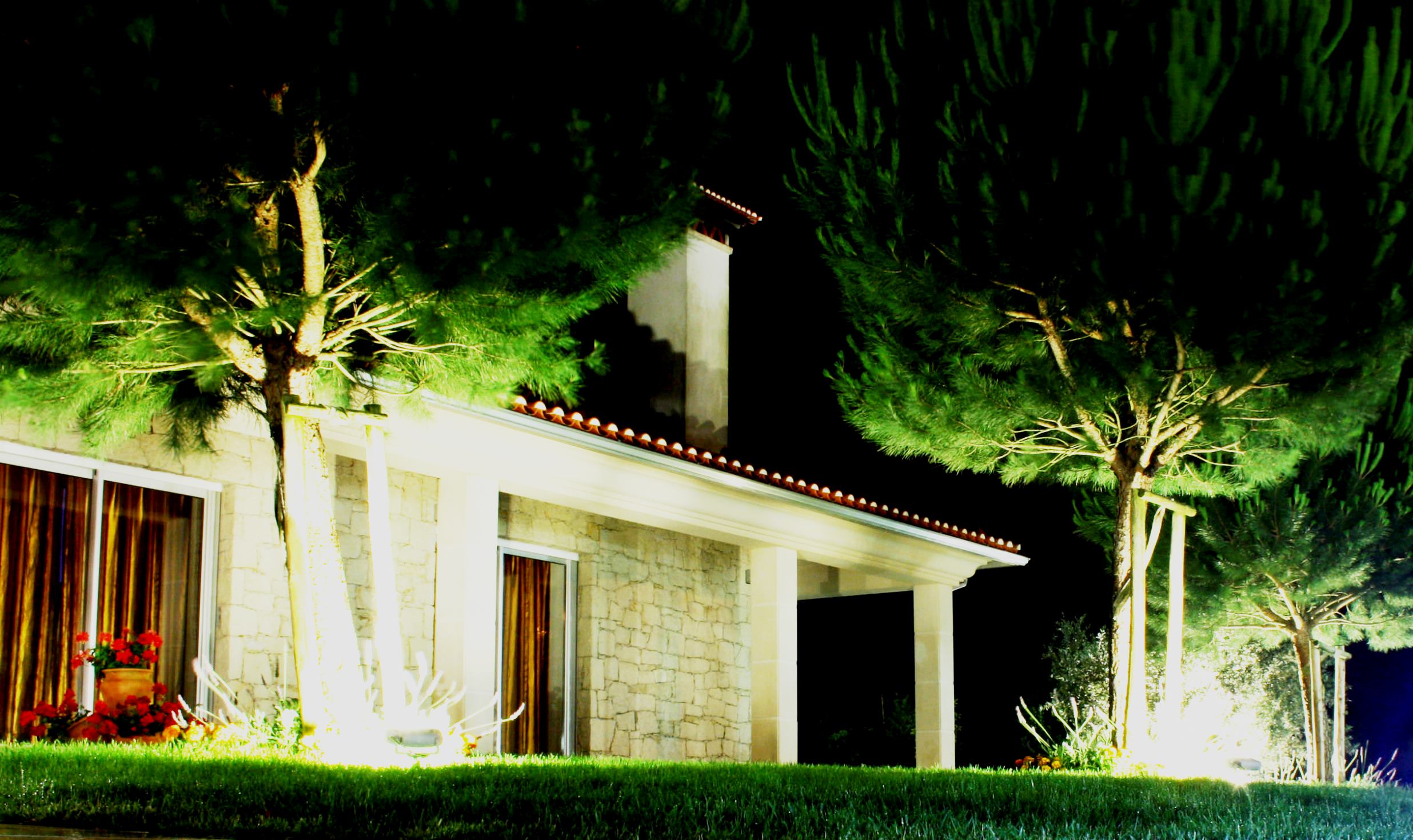 2025 کے لیے بہترین آؤٹ ڈور اسپاٹ لائٹس کی درجہ بندی