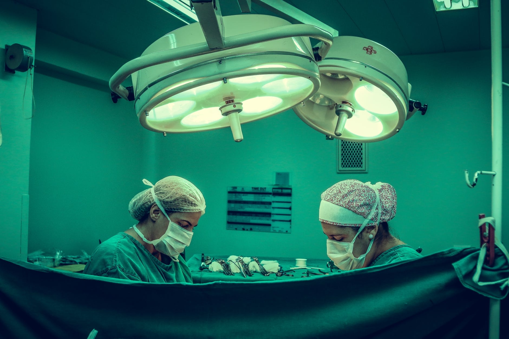 2025 کے لیے بہترین سرجیکل لائٹس کی درجہ بندی