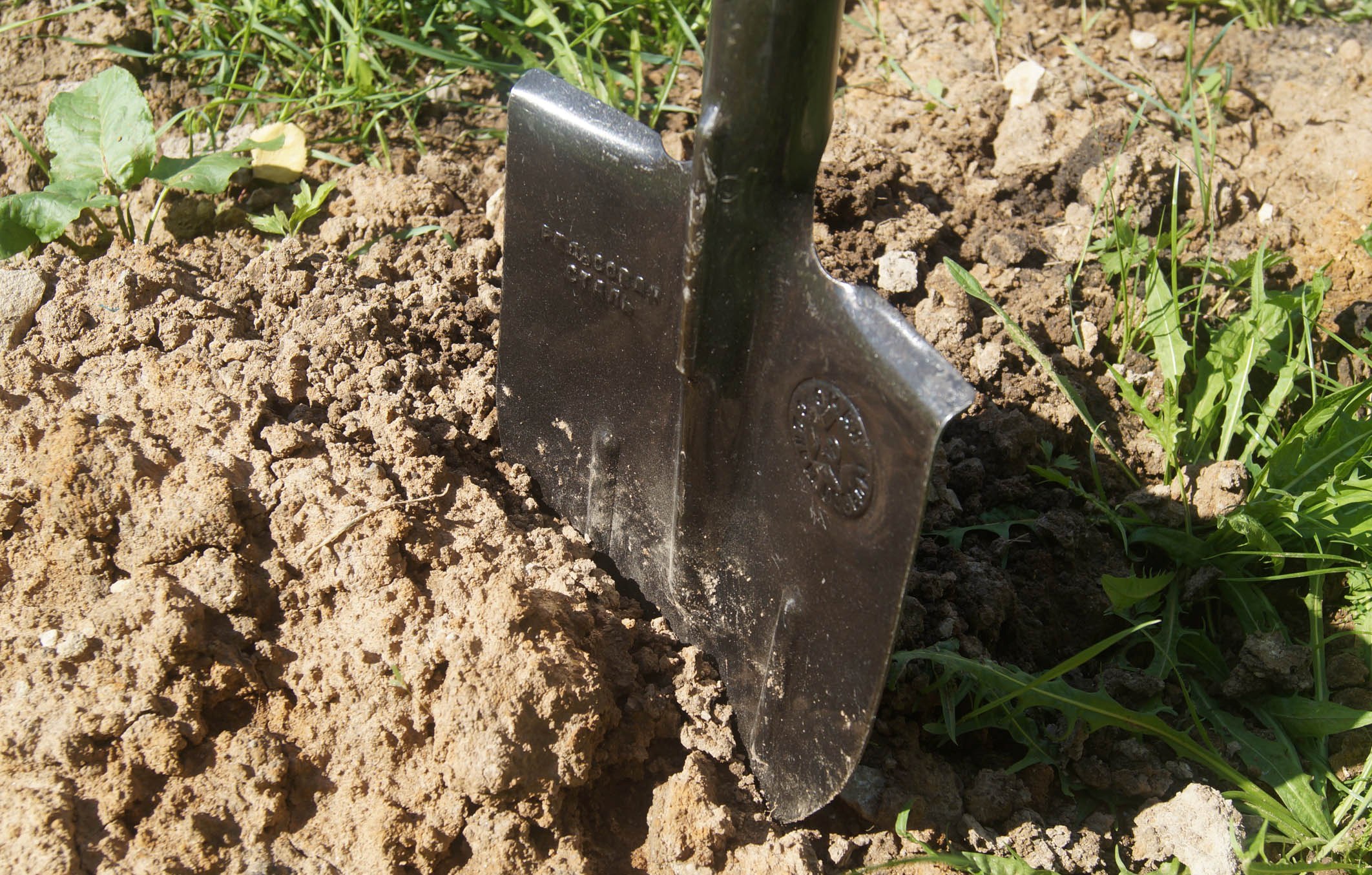 تصنيف أفضل معاول حفر الأرض لعام 2025