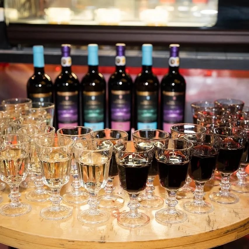 Peringkat gelas anggur terbaik untuk 2025