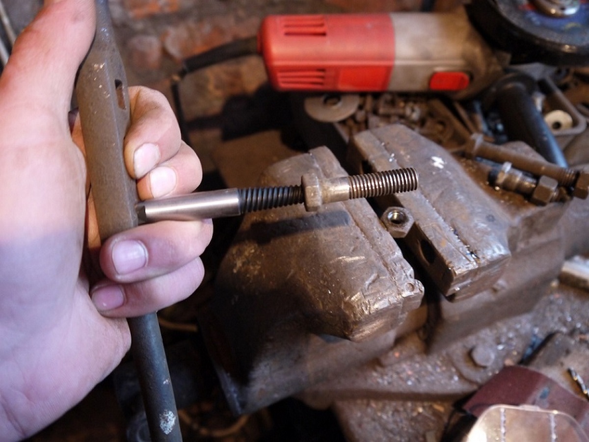 Peringkat ekstraktor baut patah terbaik untuk tahun 2025