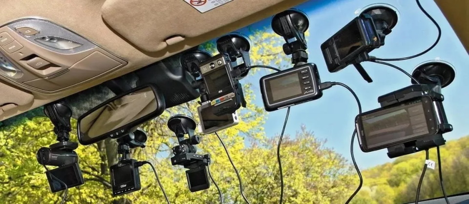 2025 کے لیے 5,000 روبل تک کے بہترین ویڈیو ریکارڈرز کی درجہ بندی