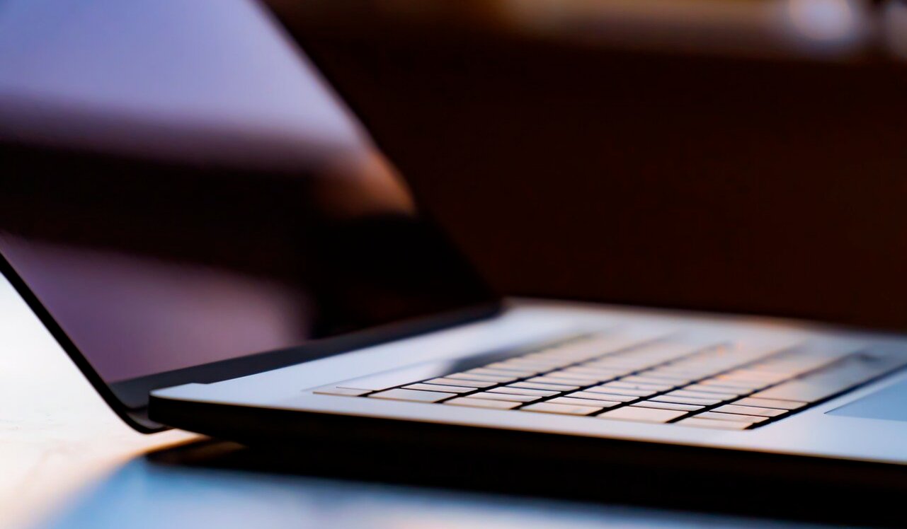 2025 میں فوٹوگرافروں کے لیے بہترین لیپ ٹاپ کی درجہ بندی