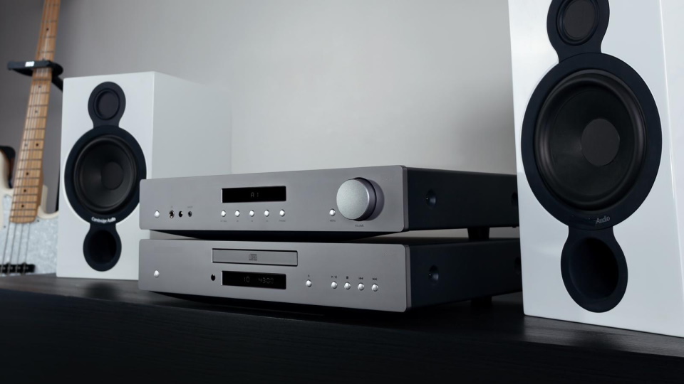 2025 کے لیے بہترین انٹیگریٹڈ ایمپلیفائرز کی درجہ بندی