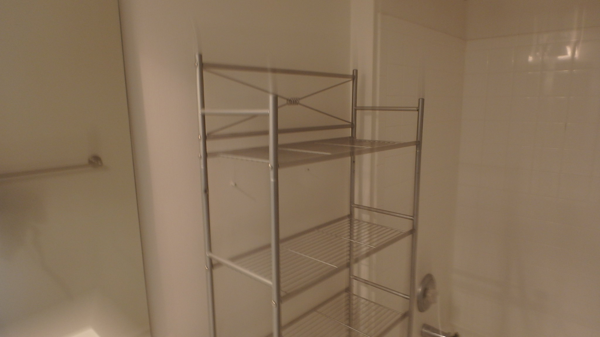 Peringkat rak kamar mandi terbaik untuk 2025