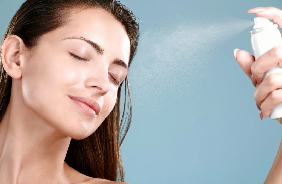 Peringkat hidrosol wajah terbaik pada tahun 2025